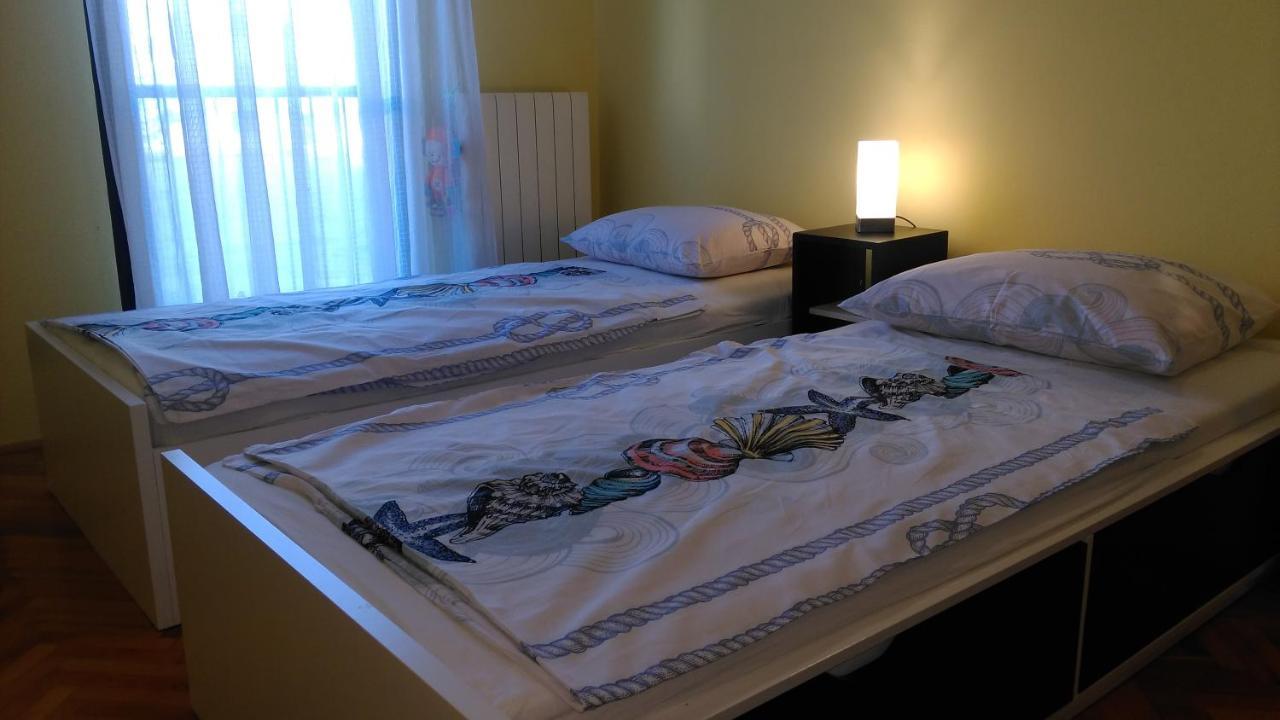 Lair By The Sea - Stoja, Pula Apartment Екстериор снимка