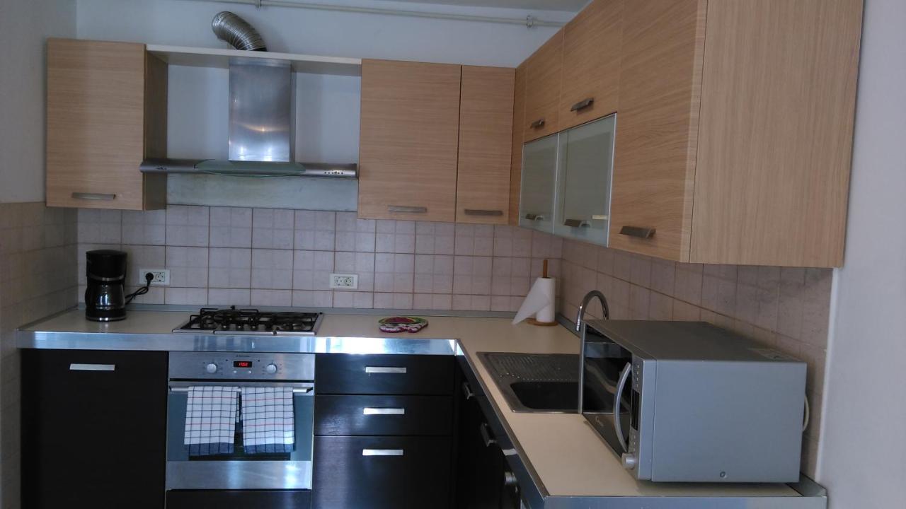 Lair By The Sea - Stoja, Pula Apartment Екстериор снимка